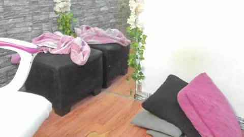 LINA SANCHEZ online show from May 15, 4:54 pm