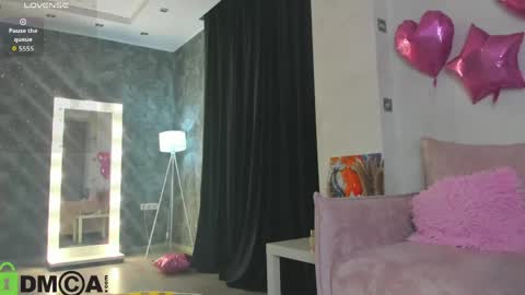 Lina online show from May 23, 1:15 am