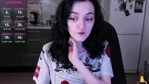 Lina 3  1715622743 online show from February 16, 6:46 am