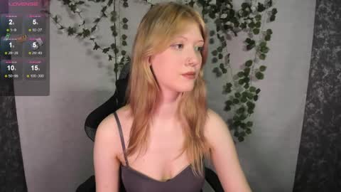 Lina online show from April 3, 8:40 pm