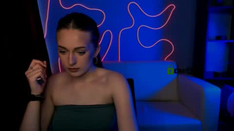 linaa_dolly online show from May 26, 2:16 pm