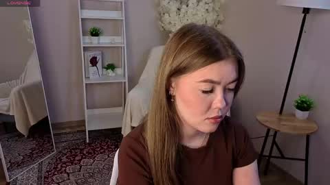 Lina online show from May 13, 6:30 am