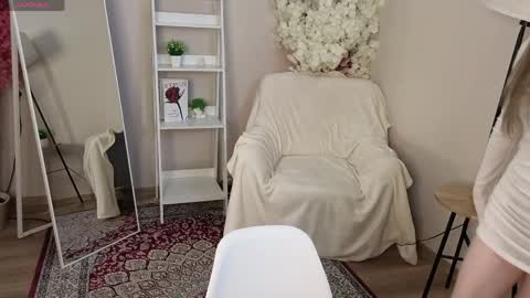 Lina online show from May 19, 4:41 am