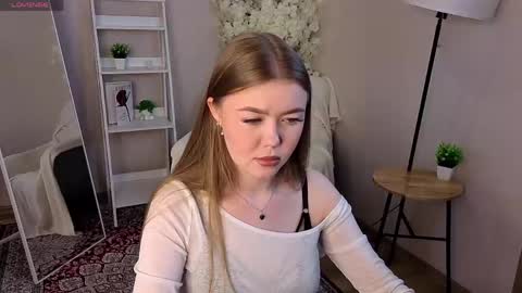 Lina online show from May 18, 4:07 am