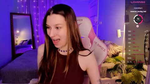 Lina online show from April 28, 11:58 am