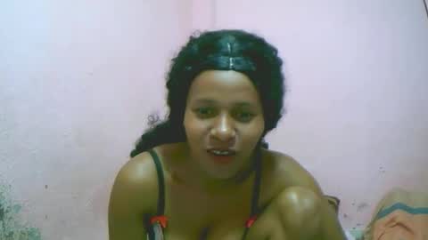 linah1123 online show from January 18, 8:43 am