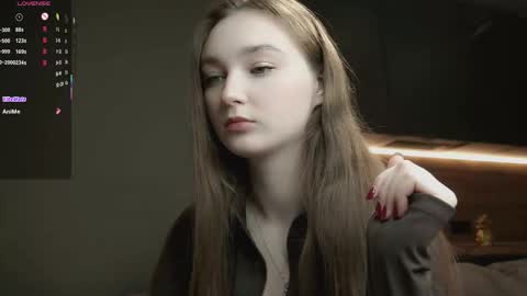 Lina online show from November 29, 6:01 pm