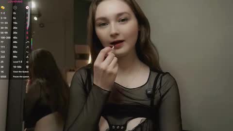 Lina online show from November 30, 6:12 pm