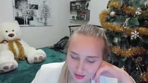 Lina online show from January 12, 8:25 pm