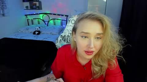 Lina online show from November 3, 9:41 pm