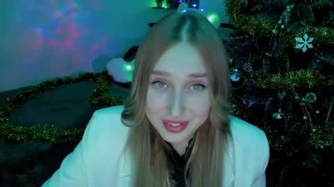 Lina online show from December 28, 8:04 pm