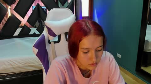  Linda  online show from December 17, 6:20 pm