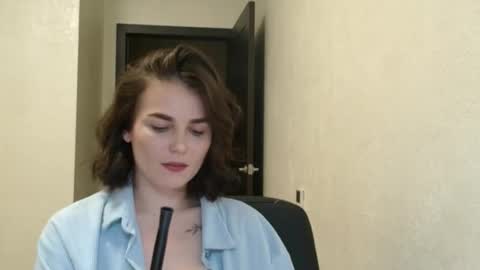 Linda online show from May 10, 8:00 pm