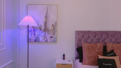 linda_caroline online show from September 18, 8:40 pm