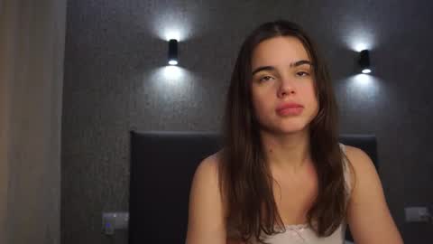 Linda online show from December 17, 1:59 pm