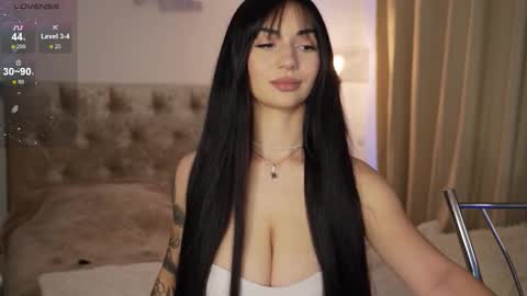 Call me Linda online show from October 11, 1:47 pm