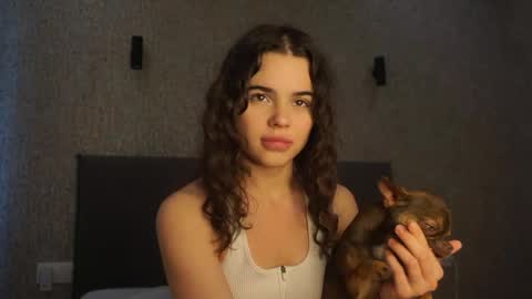 Linda online show from March 25, 1:25 pm