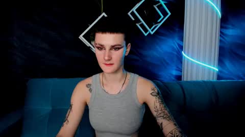 Snapshot of lindabryantt chatting on March 5, 10:44 am lindabryantt online show from March 5, 10:44 am