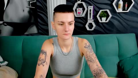 Snapshot of lindabryantt chatting on February 14, 10:07 am lindabryantt online show from February 14, 10:07 am