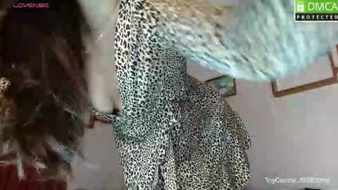 LindaErnestine online show from February 19, 9:31 am