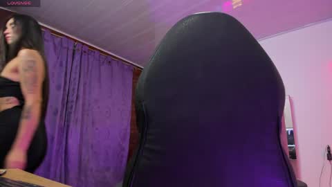 Linda  online show from May 26, 3:17 am