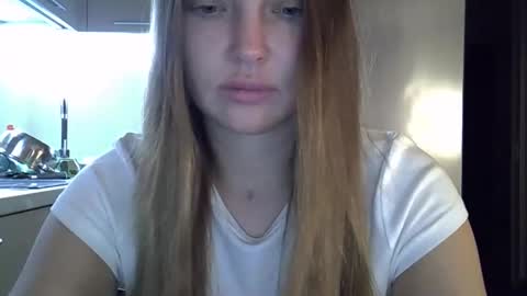 Anna online show from October 17, 7:39 pm