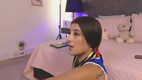 Snapshot of linoshka_1 chatting on September 9, 9:14 pm Luciana online show from September 9, 9:14 pm