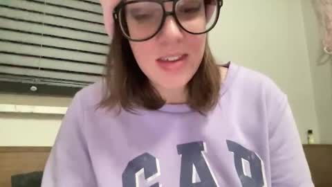 linusloves online show from February 1, 4:33 am