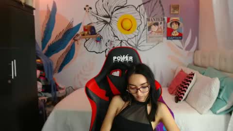 LinzyBaner online show from February 18, 11:08 pm