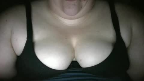 Snapshot of lioness0228 chatting on September 11, 1:39 am Lioness0228 online show from September 11, 1:39 am