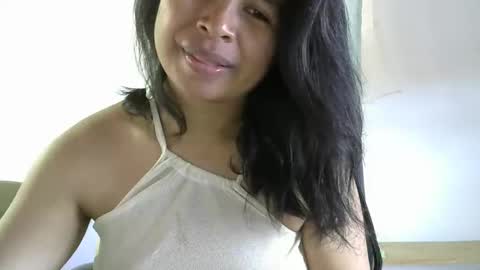 liora online show from May 11, 4:47 am