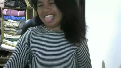 liora online show from May 27, 2:52 am