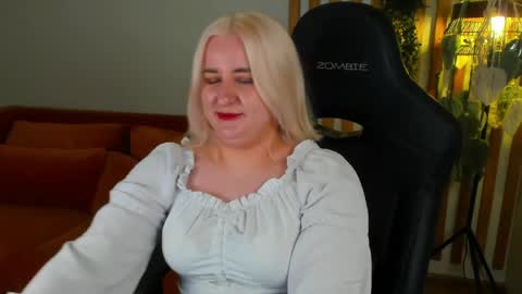 LioraArdyn online show from May 27, 5:32 pm