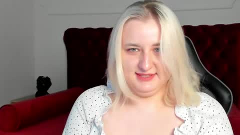 LioraArdyn online show from May 13, 5:13 am