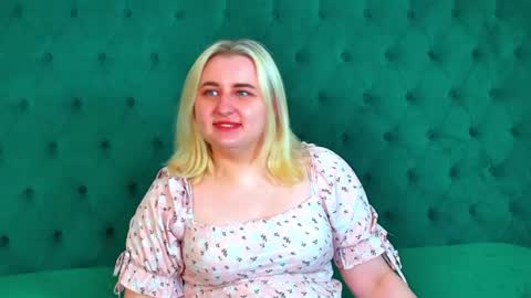 LioraArdyn online show from May 6, 5:22 am