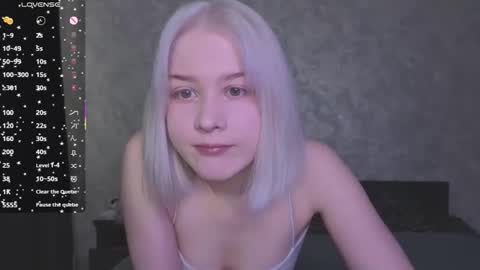 Snapshot of liorabelle chatting on October 21, 11:14 am Liora online show from October 21, 11:14 am
