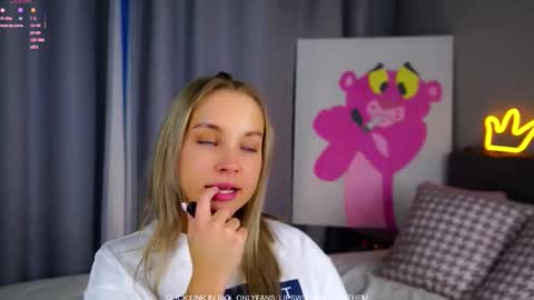 Amelia online show from November 5, 1:11 am