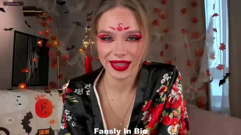 Lina online show from October 28, 2:39 am