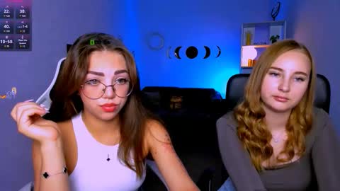 Snapshot of lira_lune chatting on September 15, 12:24 pm lira li online show from September 15, 12:24 pm