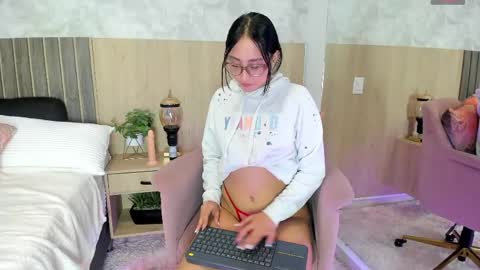 liria online show from May 2, 11:35 am