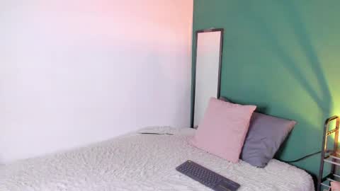 liry online show from May 25, 8:41 pm