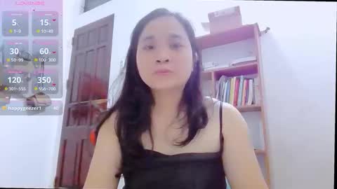 lisa_hanw online show from May 7, 1:10 am