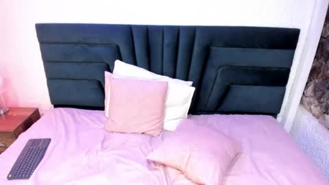 lisa white  online show from May 16, 2:36 am