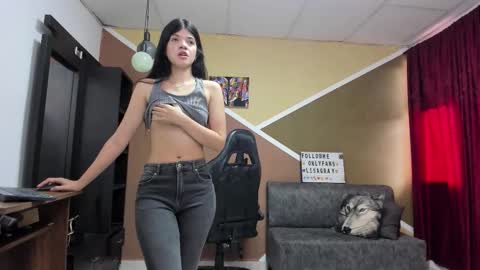 Lisa Gray Independent Model online show from February 12, 7:59 pm