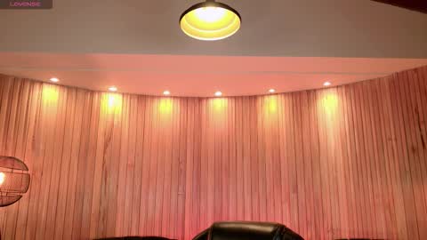 LISA MONROE online show from December 22, 8:56 pm