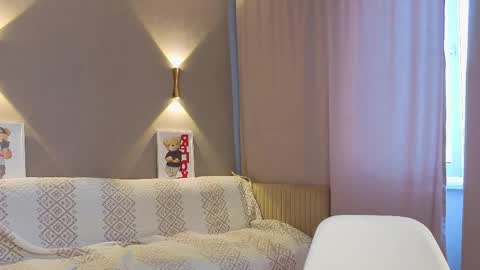 Kira online show from April 1, 1:41 pm