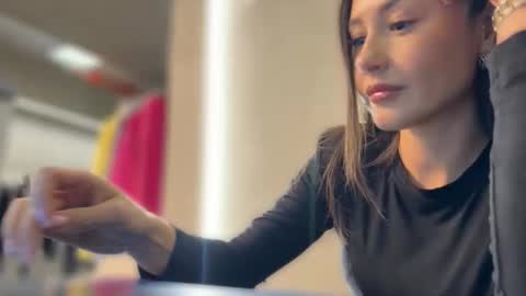 lisandriaa online show from April 9, 1:16 pm