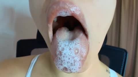 Lisbet online show from March 7, 12:50 am