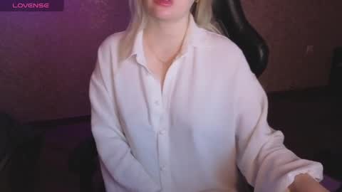 Anna online show from May 22, 1:03 am