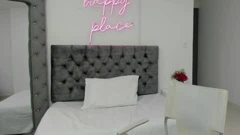 Lisa online show from April 8, 12:07 pm